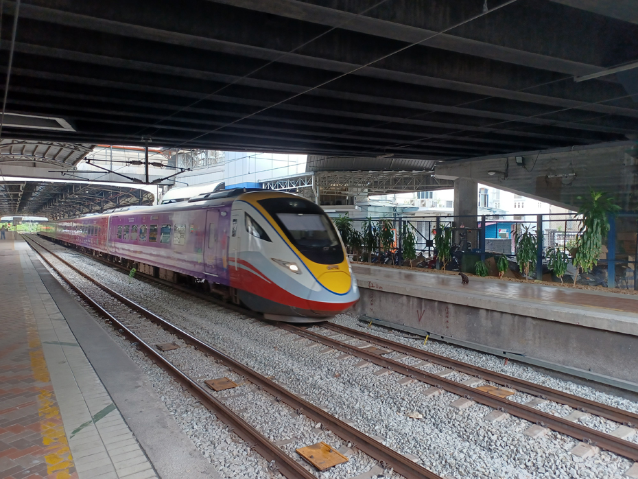 Keretapi Tanah Melayu (KTM)
